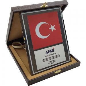 Kutulu Kristal Plaket ( 15 x 20 cm )